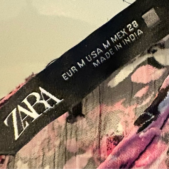 Zara Black and Pink Floral Tiered Long Sleeve Midi Dress - Picture 3 of 10